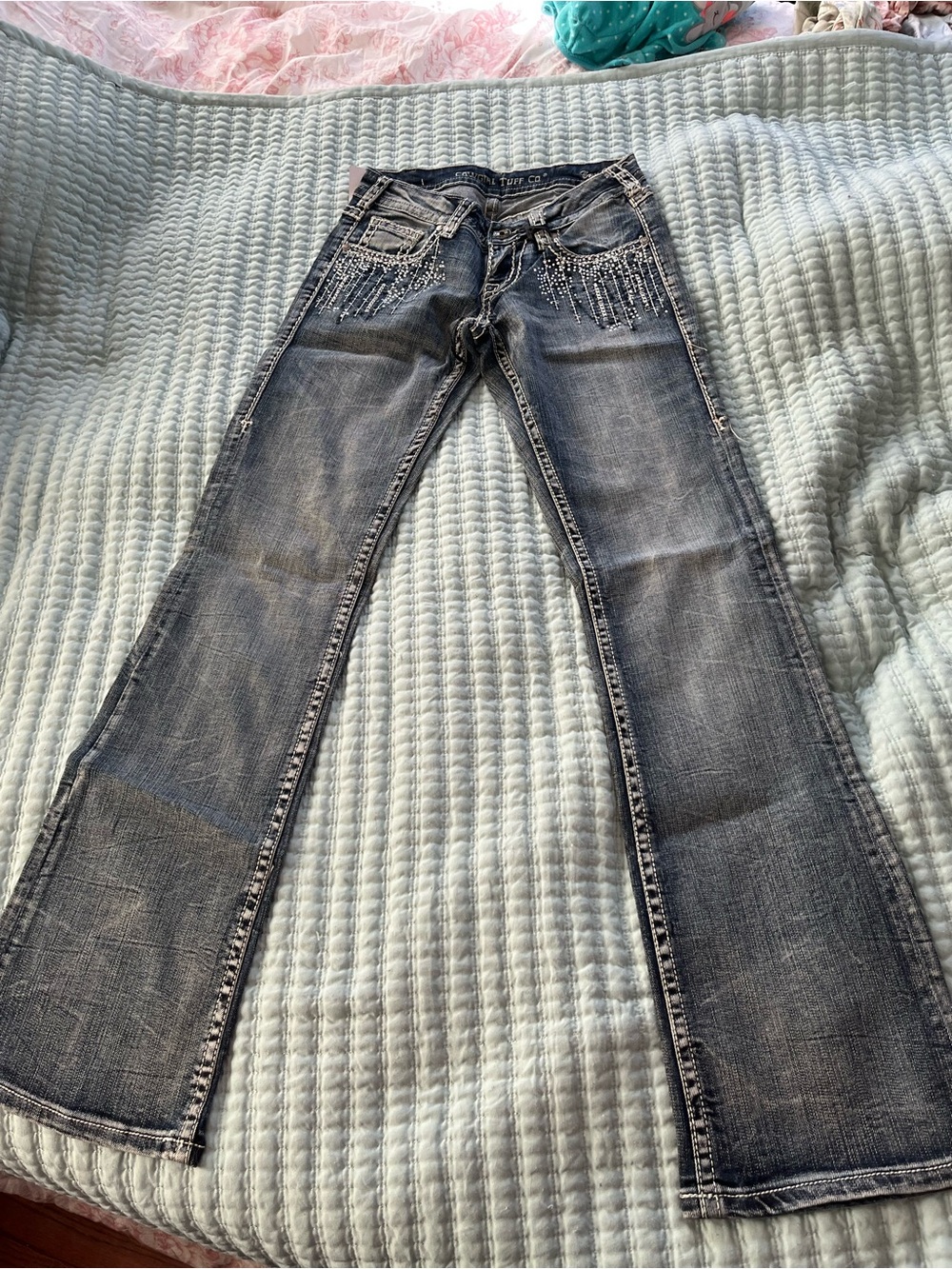 Cowgirl Tuff Blue Women’s Jeans 25 waist x 33 length. With rhinestone accents